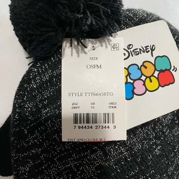 🎡Disney Tsum Tsum Hat /Gloves Set - Picture 2 of 3